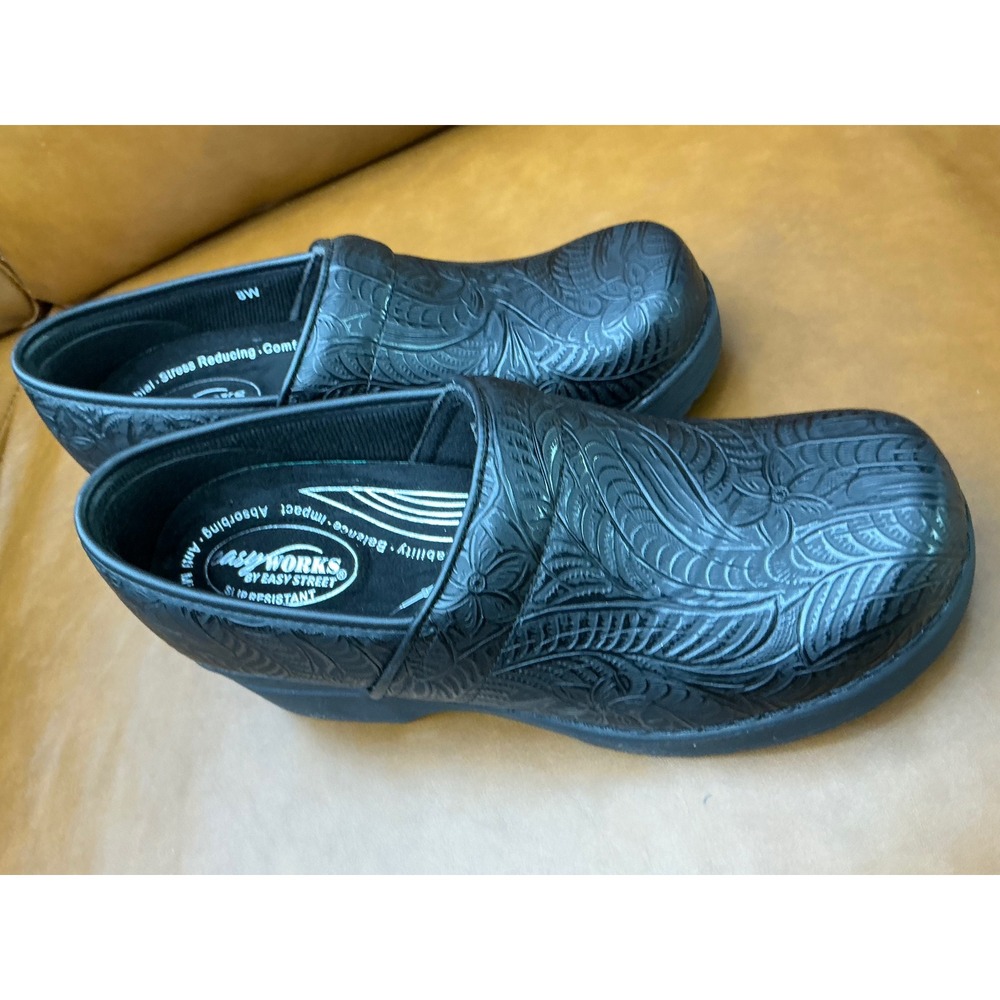Easy Works Lead Clogs Womens 8W Black Tooled Excellent Slip Resistant Work Shoes